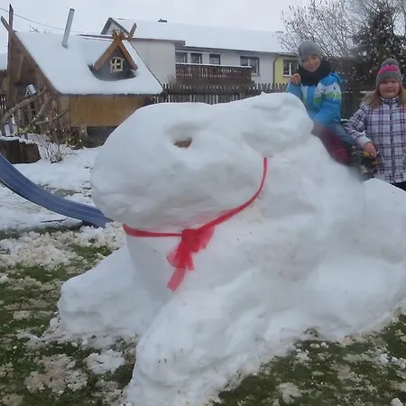 Apartman Maerchenpension Rotkaeppchen Und Der Wolf
