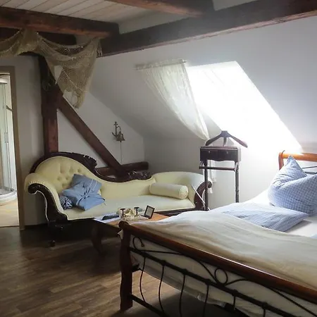 Apartamento Maerchenpension Rotkaeppchen Und Der Wolf Grosswaltersdorf