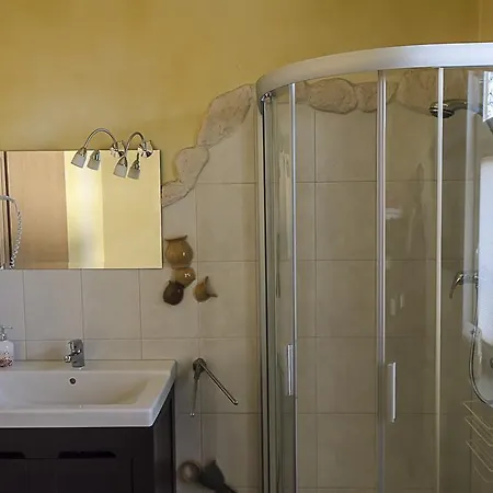 Maerchenpension Rotkaeppchen Und Der Wolf Apartamento *