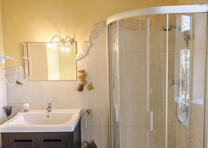 Maerchenpension Rotkaeppchen Und Der Wolf Apartment